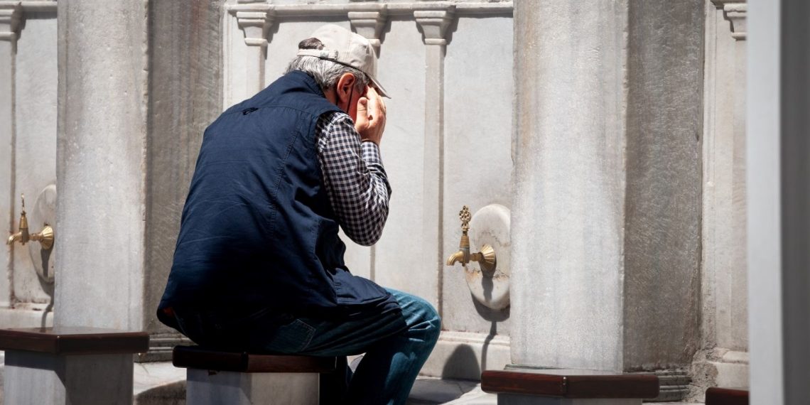 Abdestliyken selam verilince abdest bozulur mu? (Diyanet’e nazaran abdesti bozan durumlar)