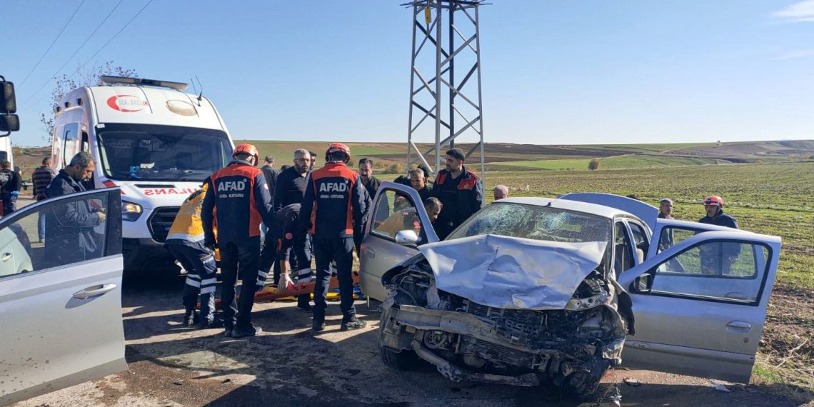 Adıyaman’da iki araba çarpıştı: 1 kişi öldü, 3 kişi yaralandı