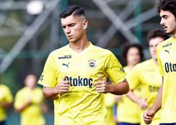 Ahmet Necat Aydın kimdir? Fenerbahçe altyapısında yetişen Ahmet Necat Aydın kaç yaşında, hangi mevkide oynuyor?