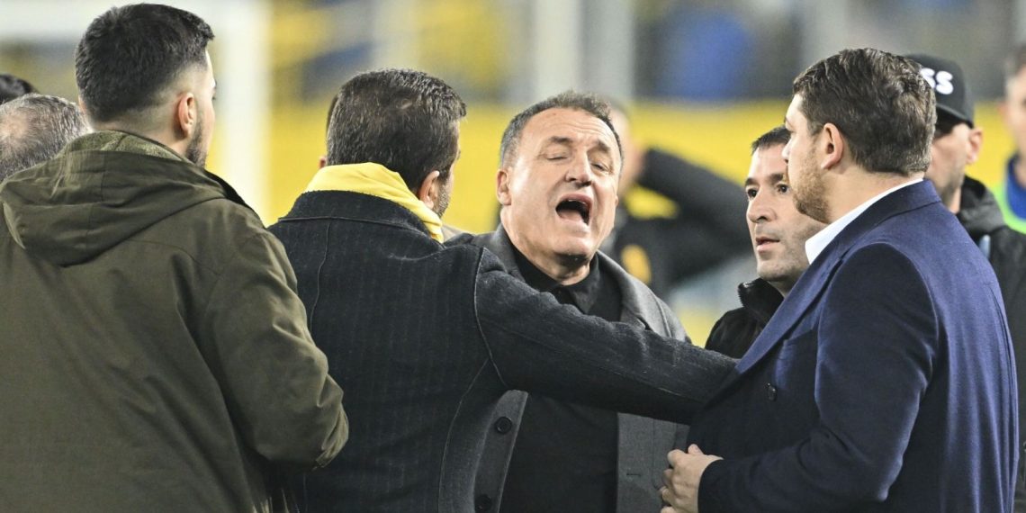 AK Parti, eski milletvekili Faruk Koca’yı ihraç talebiyle disipline sevk etti