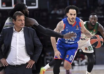 Anadolu Efes, Ergin Ataman’ın Panathinaikos’unu mağlup etti