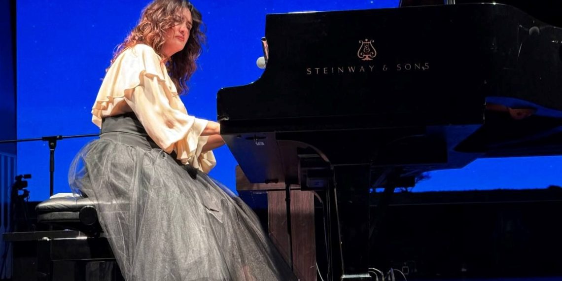 Anjelika Akbar Memleketler arası Antalya Piyano Şenliği’nde müzikseverlerle buluştu