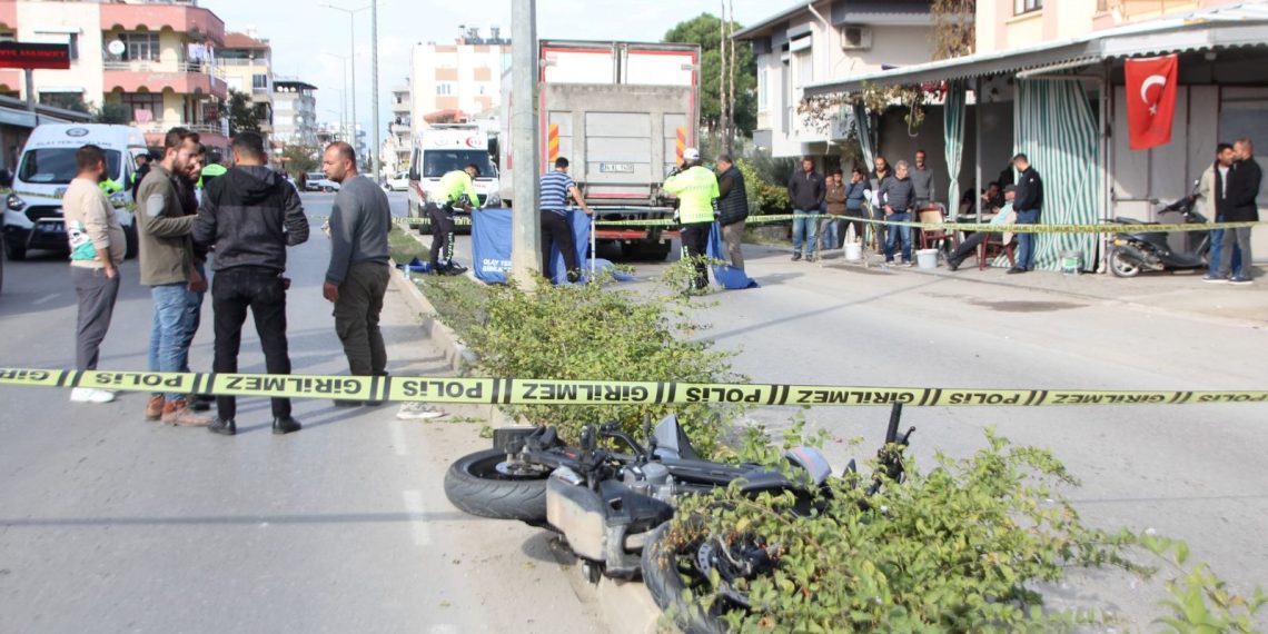 Antalya’da iki motosiklet çarpıştı: 1 meyyit, 1 ağır yaralı