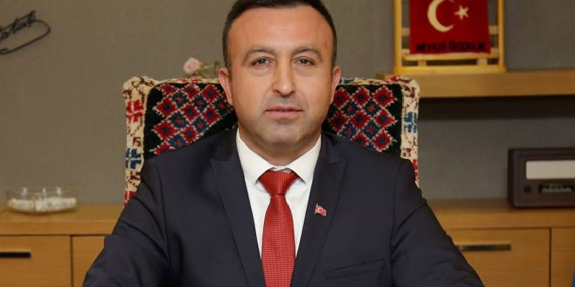 Antalya’da taksicilerden elektrikli araçlar için ”korsan taşımacılık” şikayeti