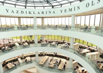 Antalya’nın dev kütüphanesi açılış için gün sayıyor