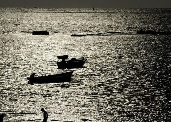 Avrupa’ya kaçmak isteyen göçmenler denize atıldı: 4 meyyit