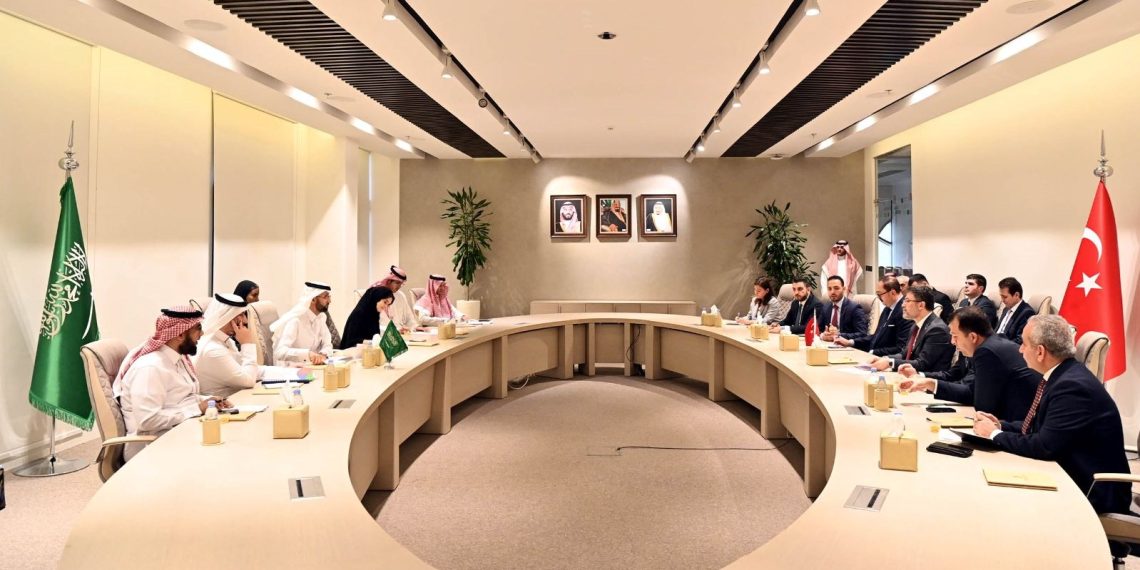 Bakan Yumaklı: Suudi Arabistan’a kanatlı eti, yumurta ve su eserleri ihracatını görüştük