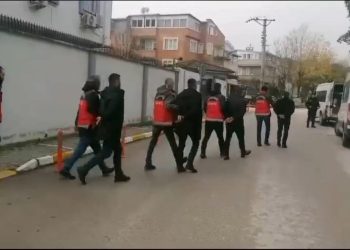 Balıkesir’de aranan 6 şahıs yakalandı