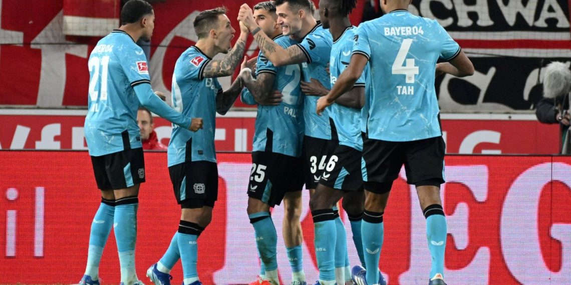 Bayer Leverkusen namağlup yoluna devam etti