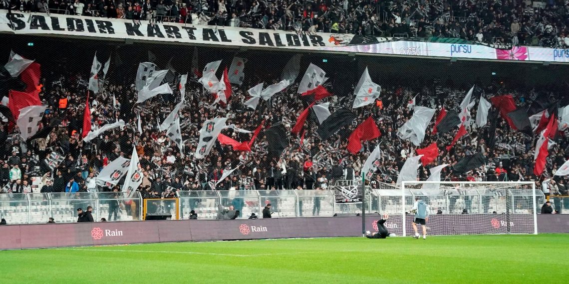 Beşiktaş yeni stadında ligde Fenerbahçe’ye birinci defa kaybetti