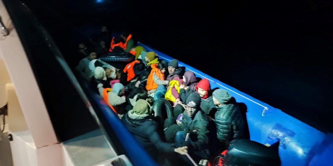 Bodrum açıklarında 156 sistemsiz göçmen yakalandı