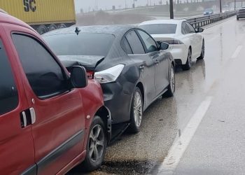 Bursa’daki 2 farklı zincirleme kaza