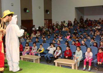 Çocuklar Pamuk ile Kömür oyunuyla eğlendi
