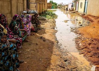 Çok yağış 1 milyondan fazla kişiyi göçe zorladı