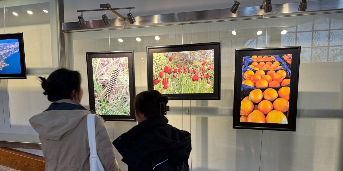 Cumhurbaşkanı Ersin Tatar’ın objektifinden KKTC fotoğrafları standı İstanbul’da açıldı