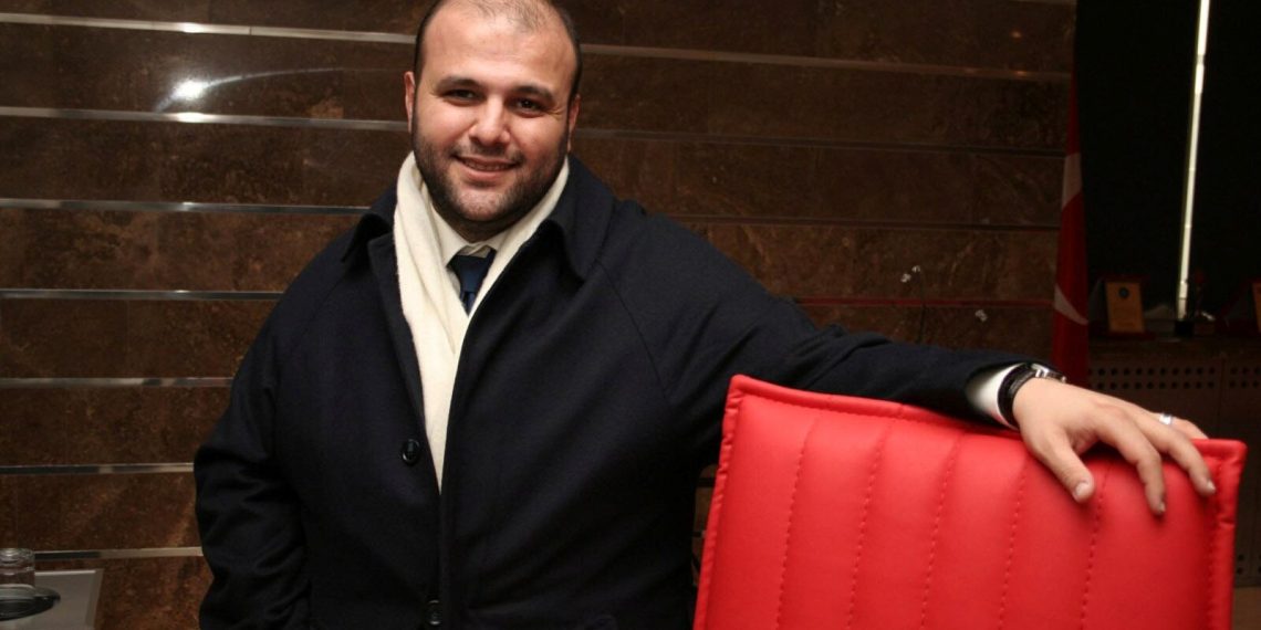 Denize açılan iş insanı kayboldu, teknesi bulundu