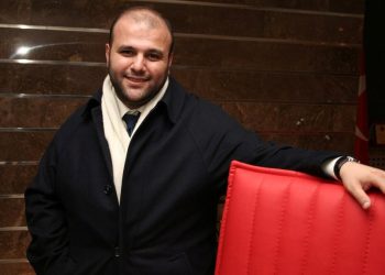 Denize açılan iş insanı kayboldu, teknesi bulundu