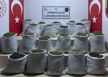Diyarbakır’da 1 ton 148 kilo esrar ele geçirildi