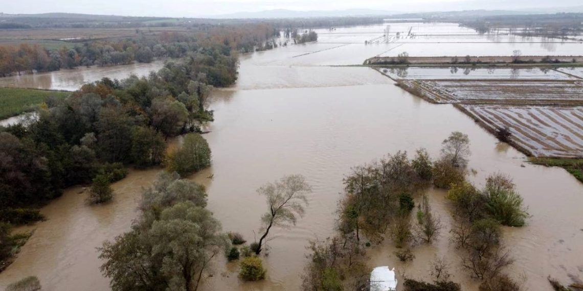 Doluluk oranı artınca Gönen Barajı alarm vermeye başladı
