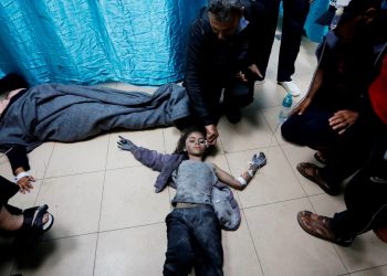 DSÖ: Gazze’de ortalama her 10 dakikada 1 çocuk öldürülüyor