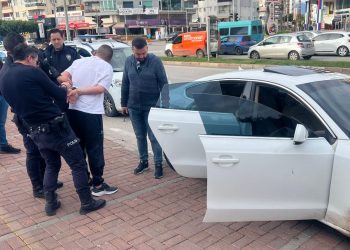 ”Dur” ihtarına uymayan şoför, 30 kilometrelik takiple yakalandı