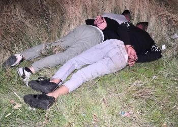 “Dur” ihtarına uymayıp kaçtı: Polis memuruna çarptı