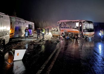 Eskişehir’de 2 belediye otobüsü ile 1 karavan çarpıştı: 14 yaralı