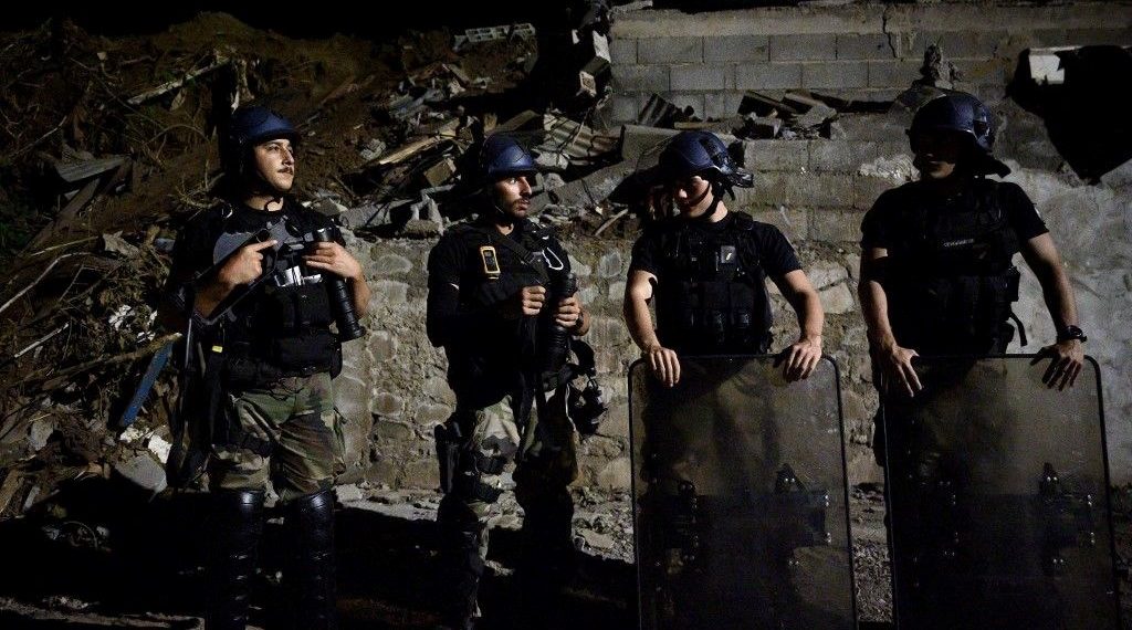 Fransa’nın denizaşırı toprağı Mayotte Adası’nda şiddet olayları tırmandı