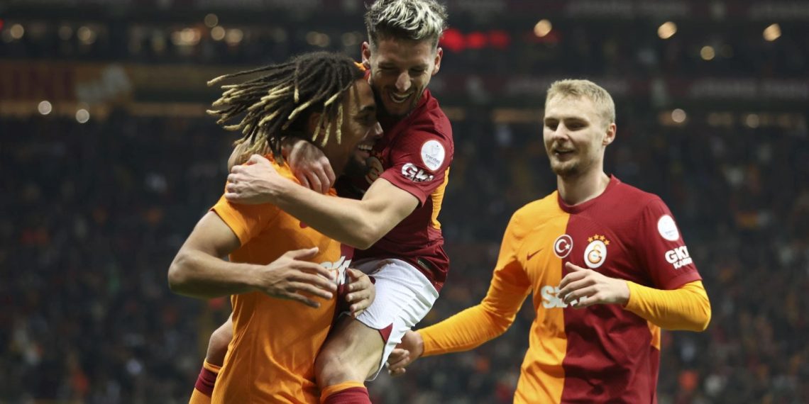 Galatasaray, Fenerbahçe’nin rekorunu tazeledi
