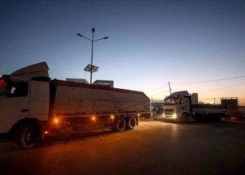 Gazze Şeridi’ne insani yardım gereci taşıyan 100 TIR giriş yaptı