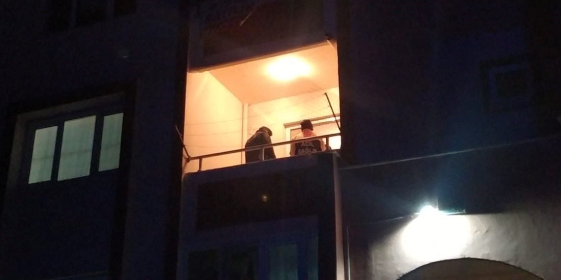 Genç bayan konutunda meyyit bulundu