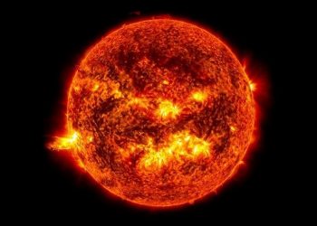 Güneş patlaması nedir? Güneş püskürtüsü neden ve nasıl olur?