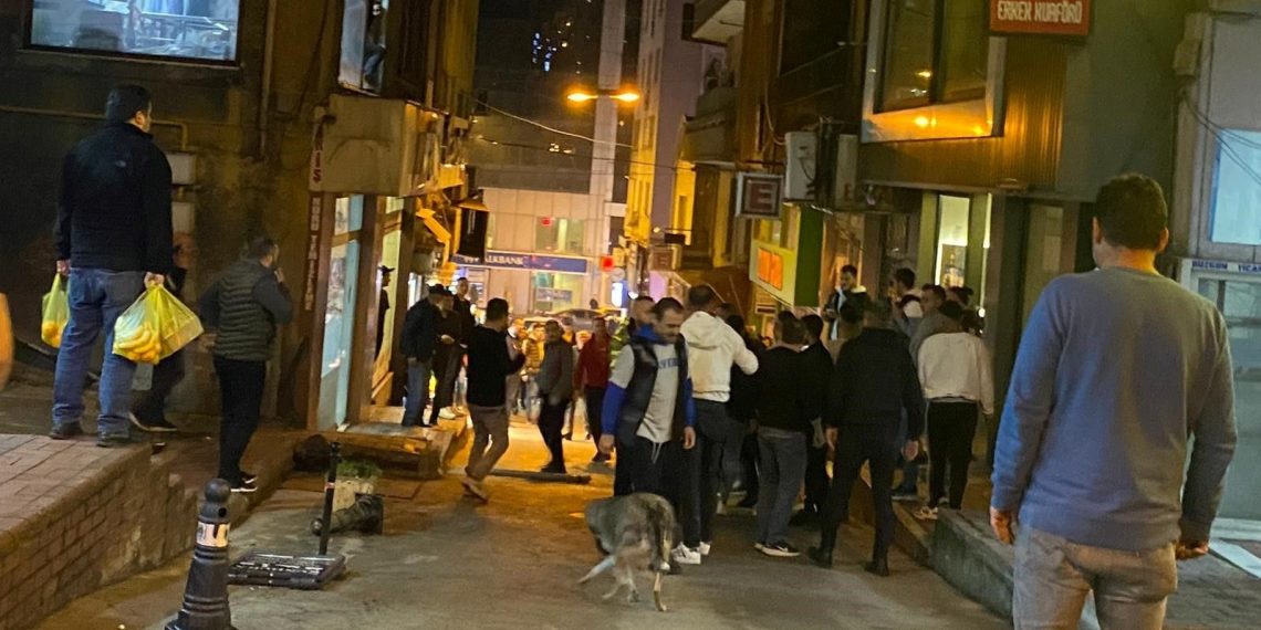 Gürültü tartışması taşlı, sopalı arbedeye dönüştü