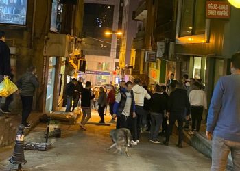 Gürültü tartışması taşlı, sopalı arbedeye dönüştü