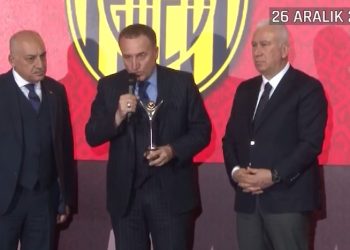 Hakemi yumruklayan Ankaragücü Lideri fair-play mükafatı almıştı