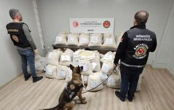 Hatay’da 1,2 ton uyuşturucu hap ele geçirildi