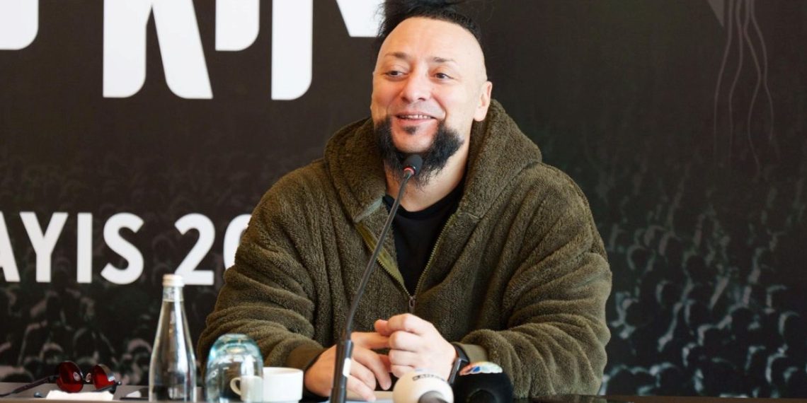 Hayko Cepkin’den Dolmabahçe’de stadyum konseri