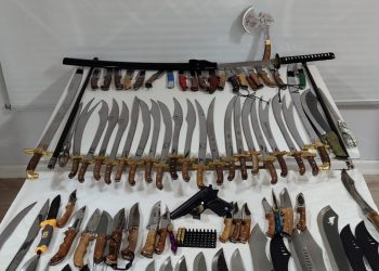 İnternetten bıçak satışına operasyon (24 kılıç ele geçirildi)