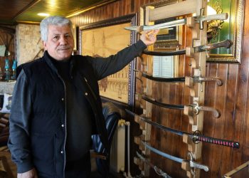 İş yerini müzeye çevirdi