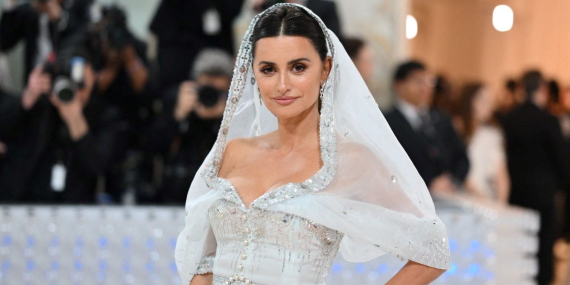İspanyol oyuncu Penelope Cruz’dan Gazze için “acil ateşkes” daveti