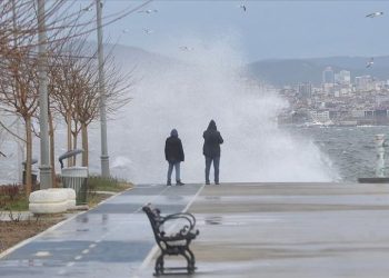 İstanbul Valisi Gül’den fırtına uyarısı