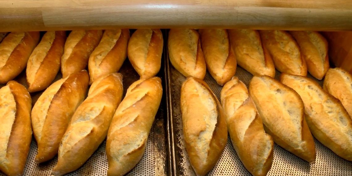 İstanbul’da fahiş fiyatla ekmek satan 822 fırına tutanak tutuldu