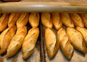 İstanbul’da fahiş fiyatla ekmek satan 822 fırına tutanak tutuldu