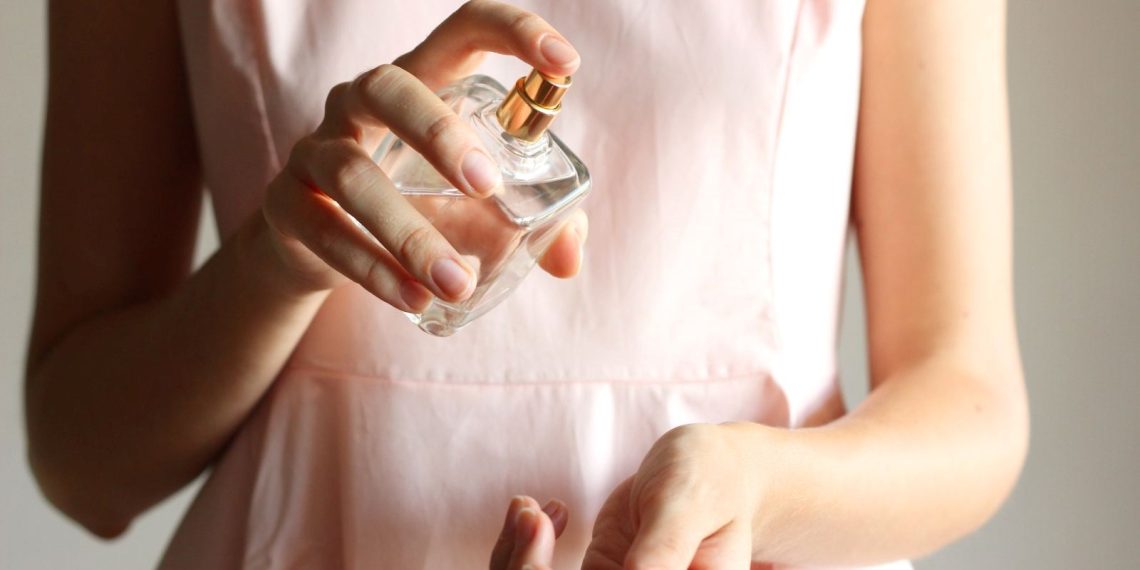 İstanbul’da operasyon: 23 milyon TL’lik düzmece parfüm ele geçirildi