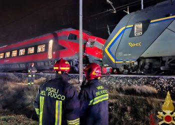 İtalya’da iki tren çarpıştı: 17 kişi yaralandı