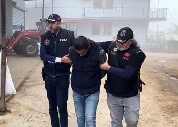 İzmir’de 4 YPG üyesi tutuklandı