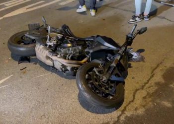 Kadıköy’de motosiklet kazası: Metrelerce sürüklendi