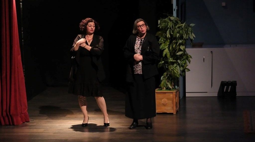 Kamuran’ın Melekleri oyunu izleyici ile buluştu