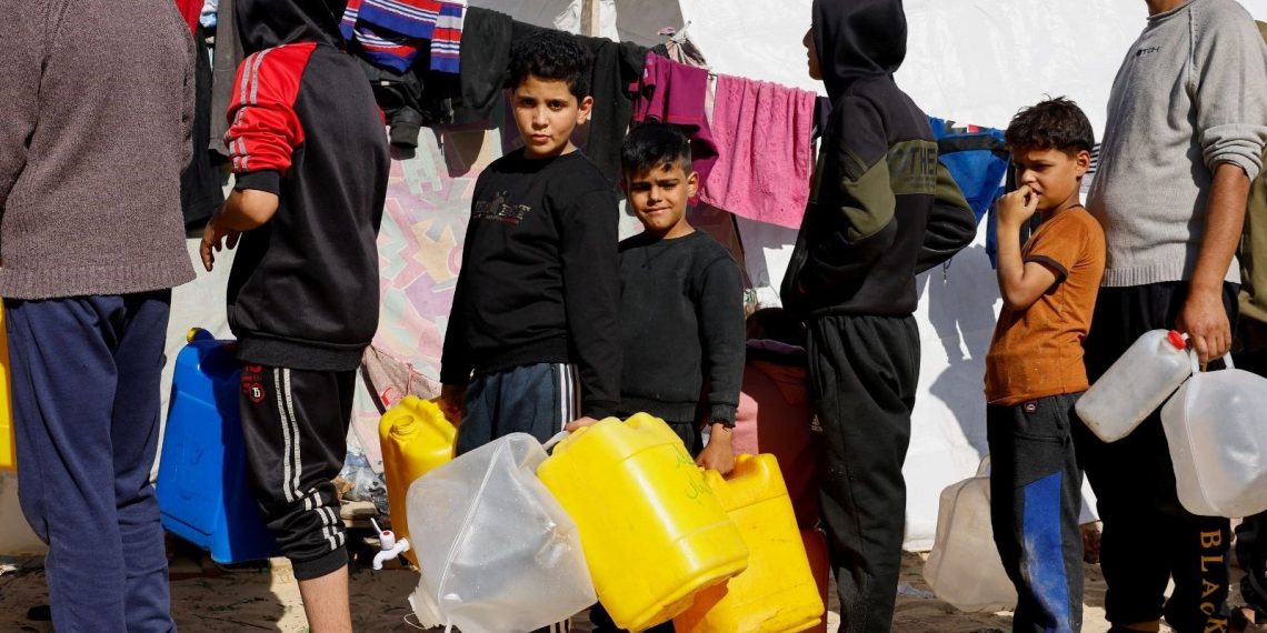 Katar’dan, yerinden edilen Gazzelilere 50 milyon dolar insani yardım