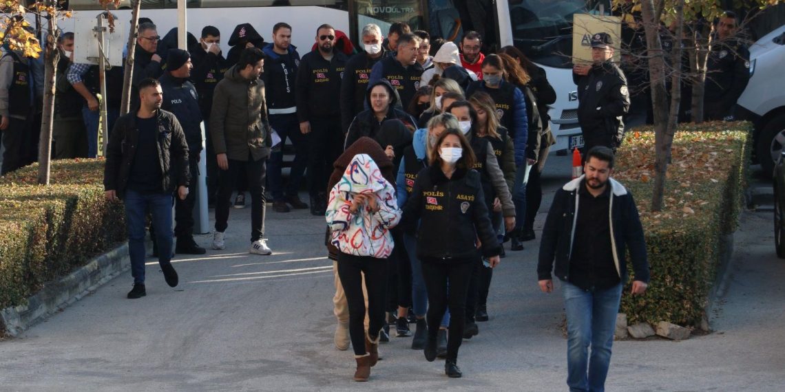 Katarlı yatırımcı palavrasıyla milyonlarca liralık vurgun (720 yıla kadar mahpus talebi)